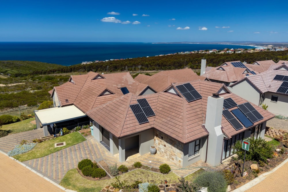 House for sale in Paradise Coast - 1MB1736752