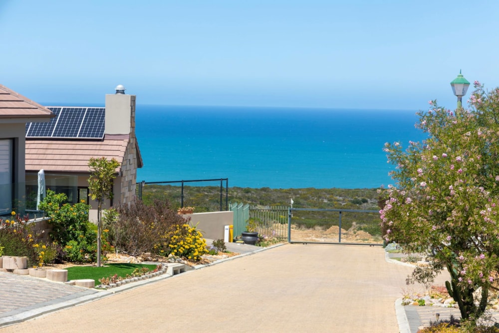 House for sale in Paradise Coast - 1MB1736752