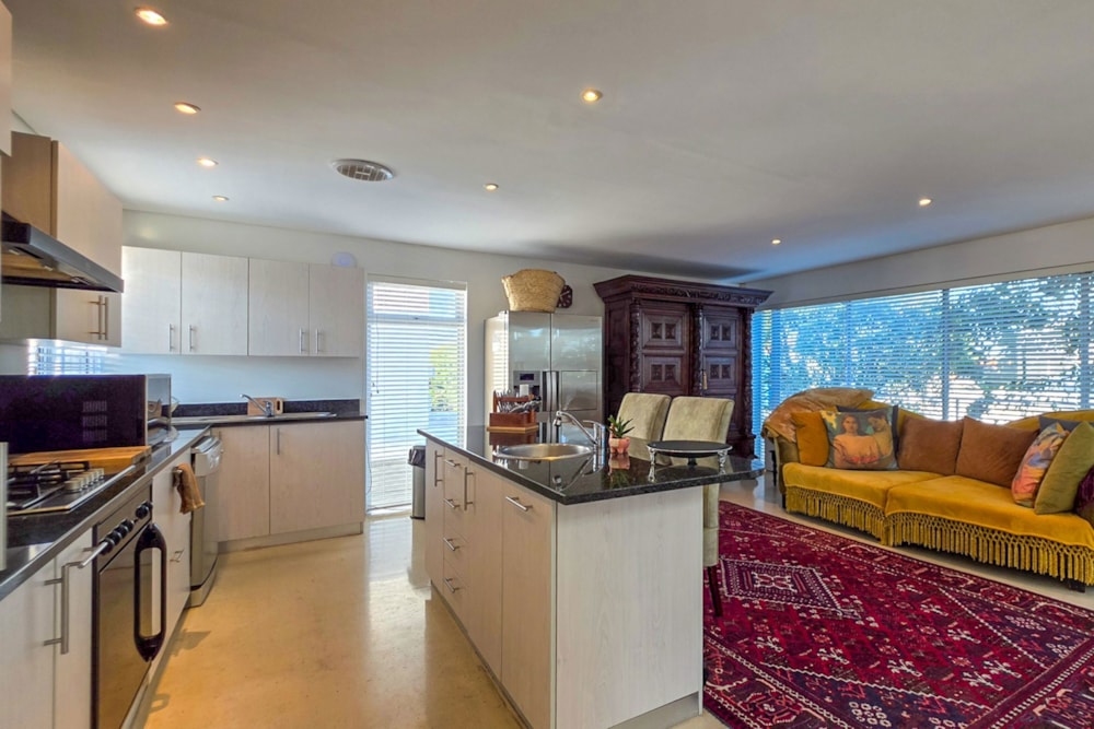 House for sale in Sunset Beach, Cape Town - 1TV1736796