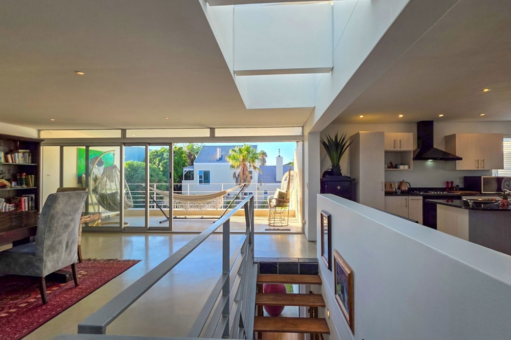 House for sale in Sunset Beach, Cape Town - 1TV1736796