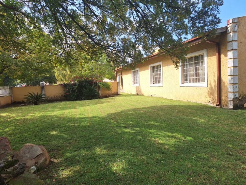 House for sale in Mackenzie Park - EN1742345 House for sale in Mackenzie Park - EN1742345