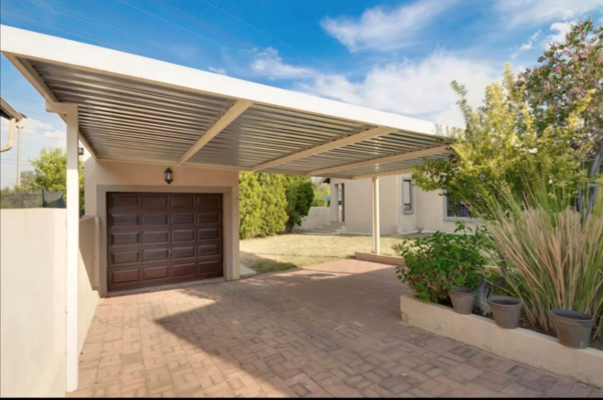 Townhouse to rent in North Riding - FYL1736807