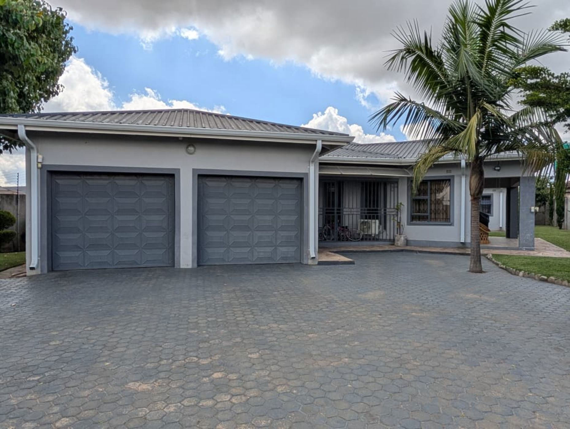 House for sale in Ruwa, Zimbabwe - 3ZB1736838