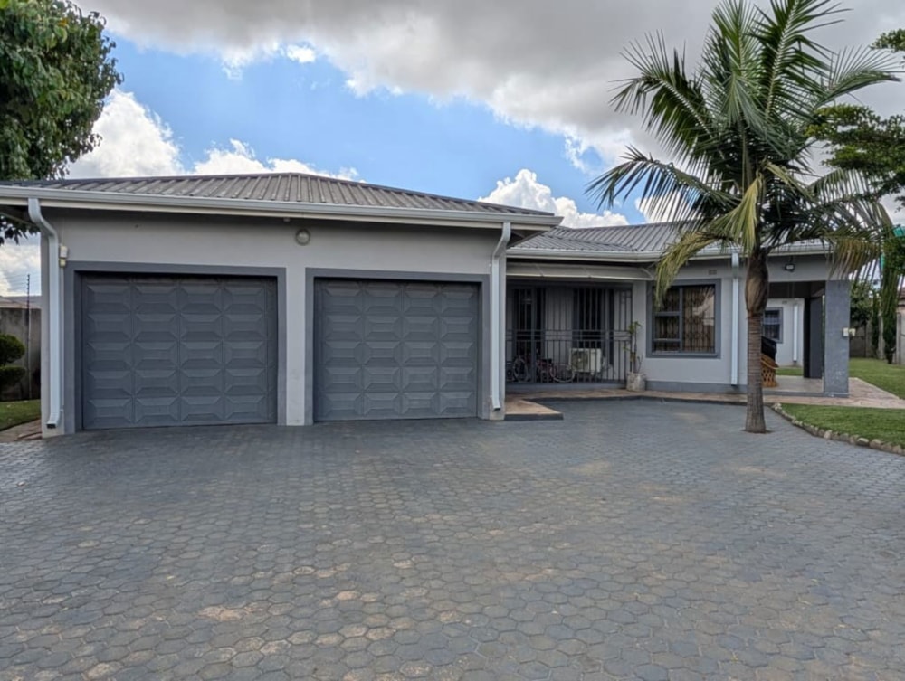 House for sale in Ruwa, Zimbabwe - 3ZB1736838