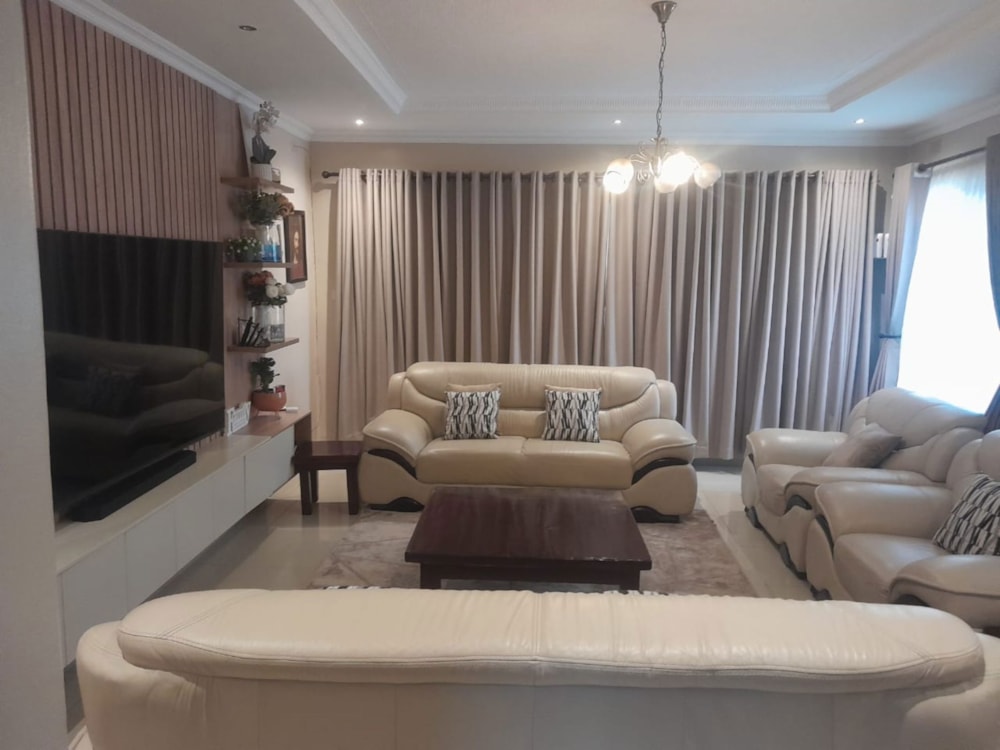 House for sale in Ruwa, Zimbabwe - 3ZB1736838