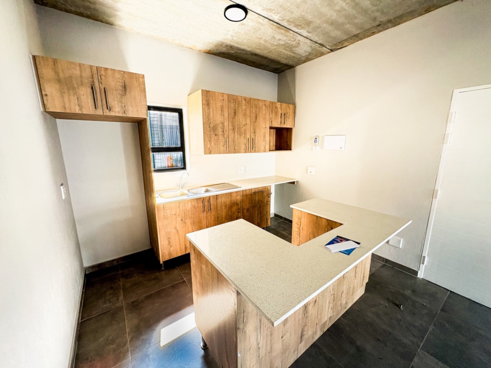 Apartment for sale in Mbomela Ext 37 (Nelspruit Ext 37) - 1NS1736985