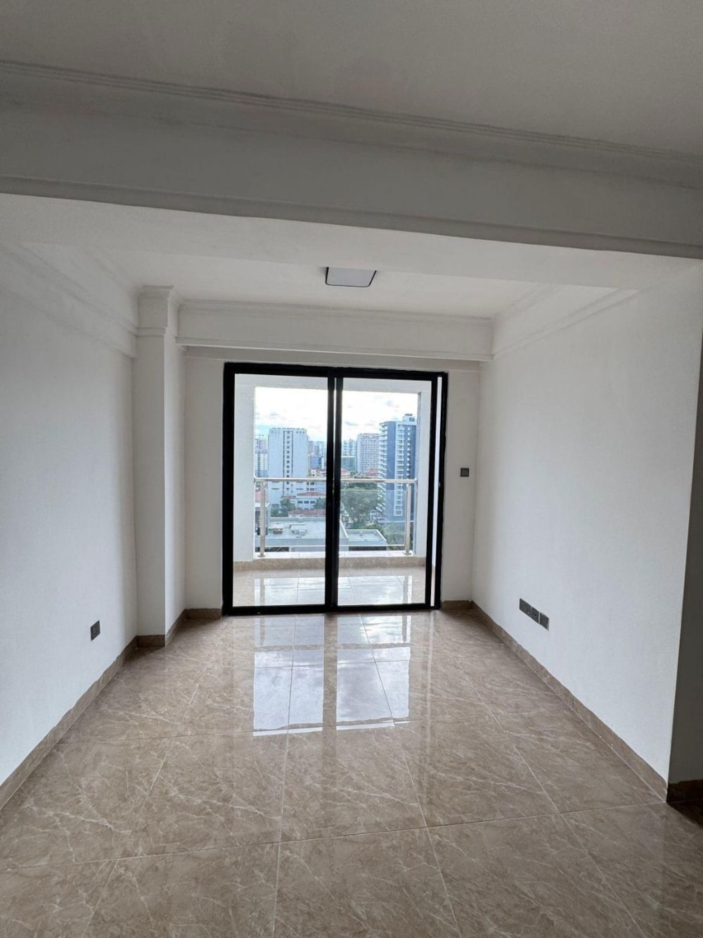 Apartment to rent in Kilimani, Kenya - 3KE1739263