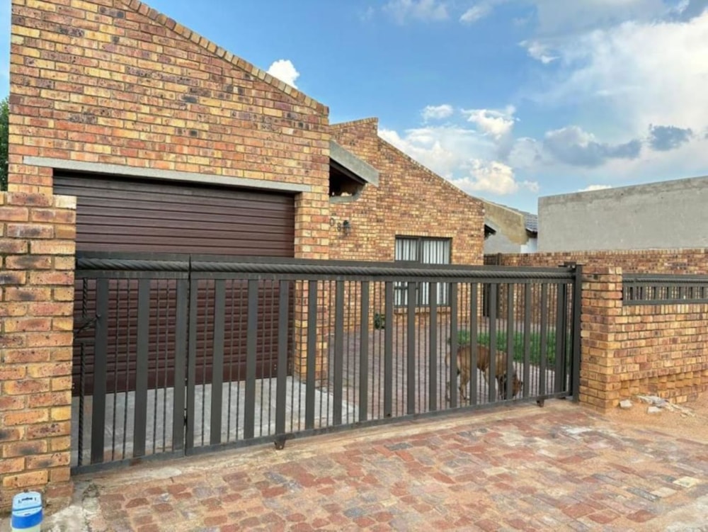 House for sale in Cloverdene - EN1736980