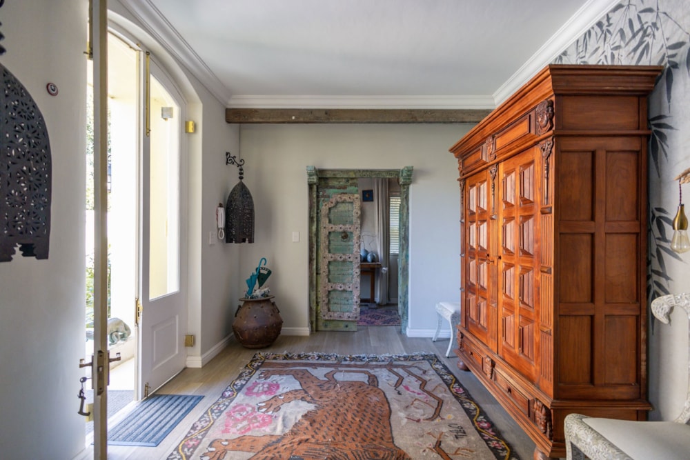 House to rent in Constantia, Cape Town - RBL1736991