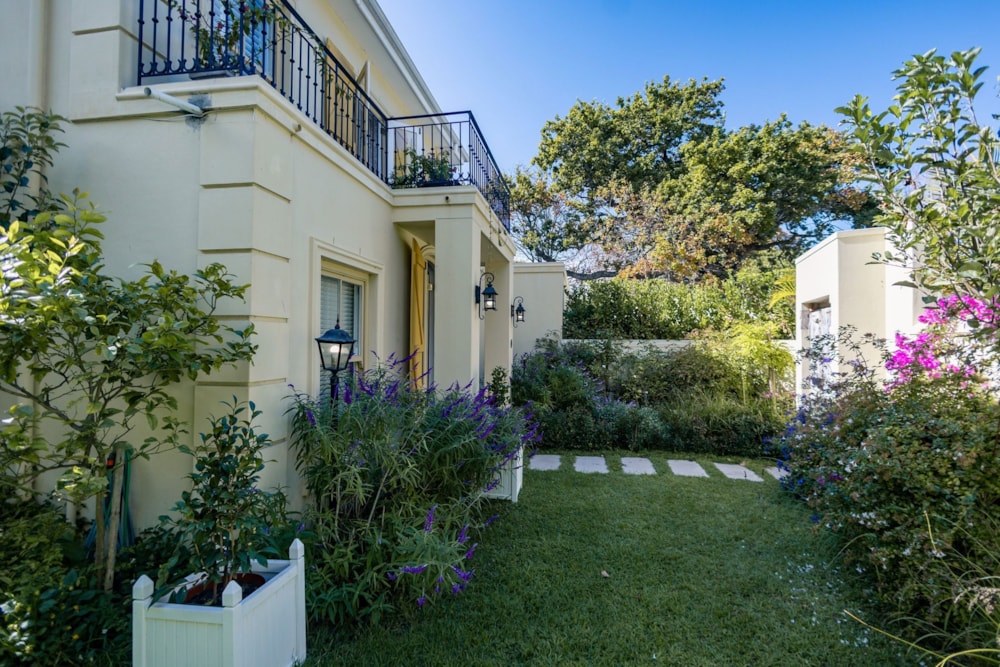 House to rent in Constantia, Cape Town - RBL1736991