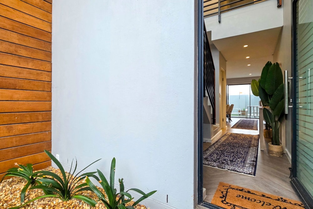 Townhouse for sale in Sandown, Blouberg - 1TV1737752