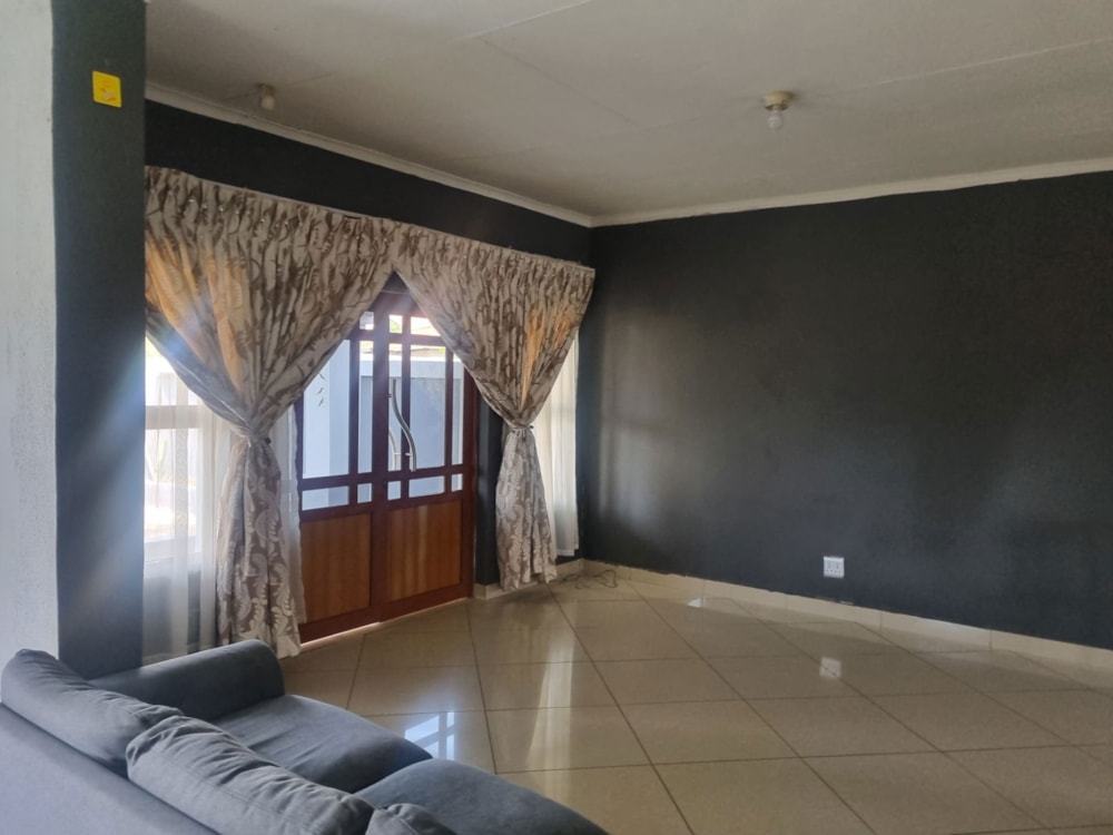 House for sale in Burgersfort - 1LY1737100