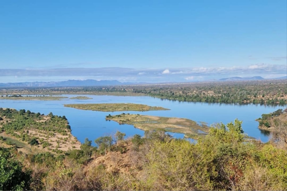 House for sale in Chirundu, Mashonaland West, Zimbabwe - 3ZB1737058