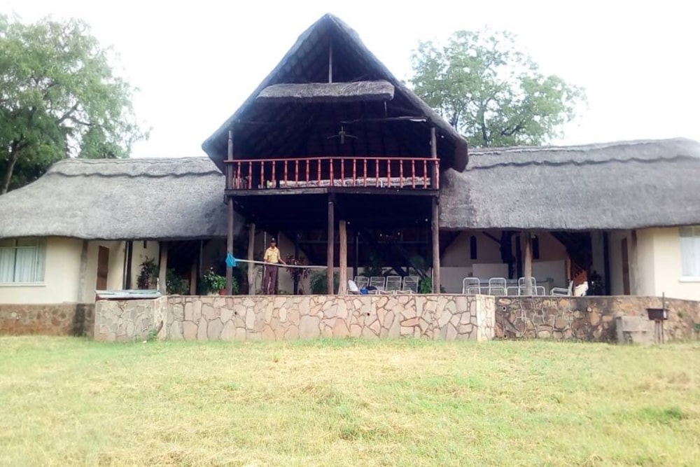 House for sale in Chirundu, Mashonaland West, Zimbabwe - 3ZB1737058