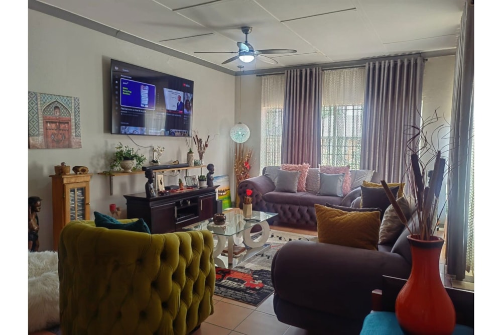 House to rent in Kempton Park - ENL1737094