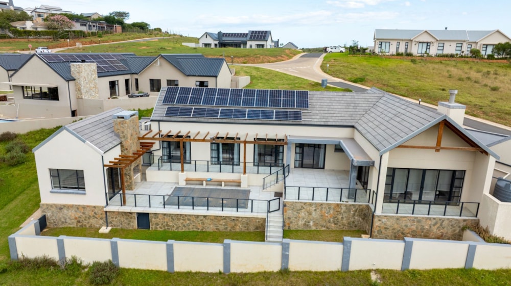 House for sale in Outeniquasbosch Wildlife Village - 1MB1737248