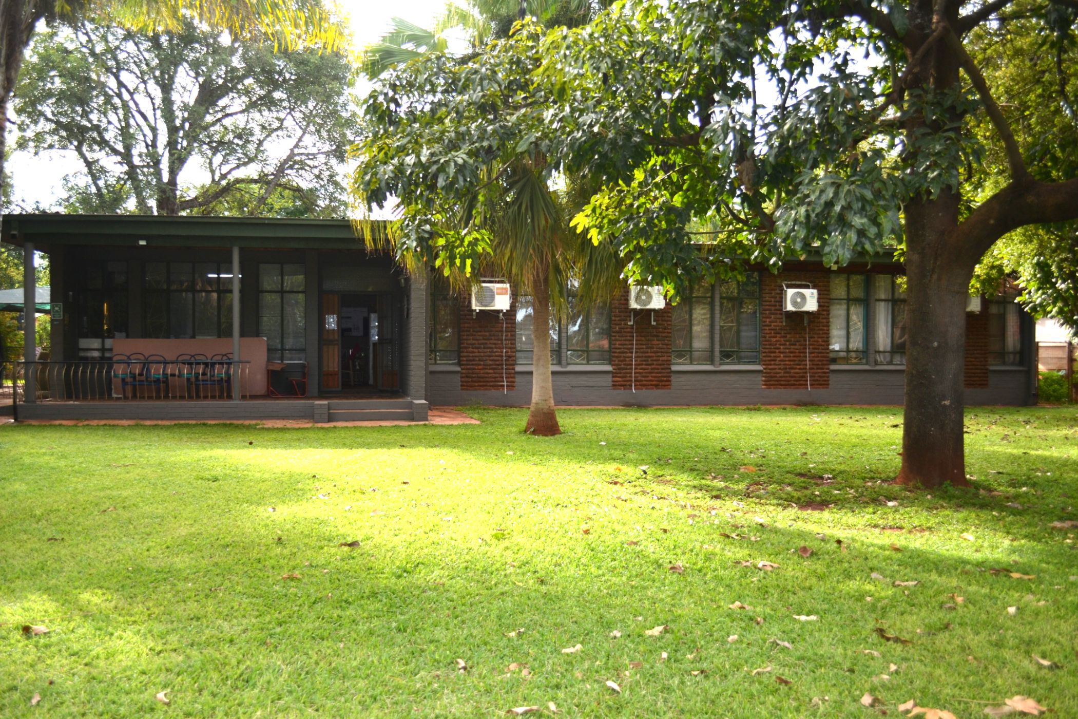 House for sale in Mookgopong (Naboomspruit) - 1MDM1737214