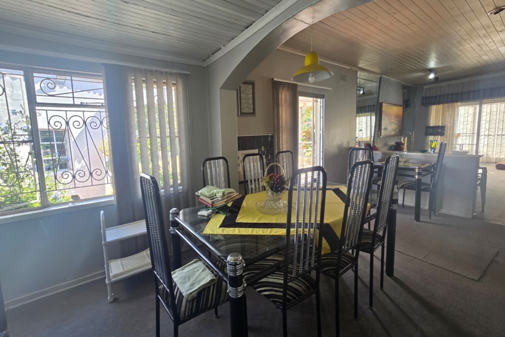 House for sale in Matabeleland, Zimbabwe - 3ZB1737225