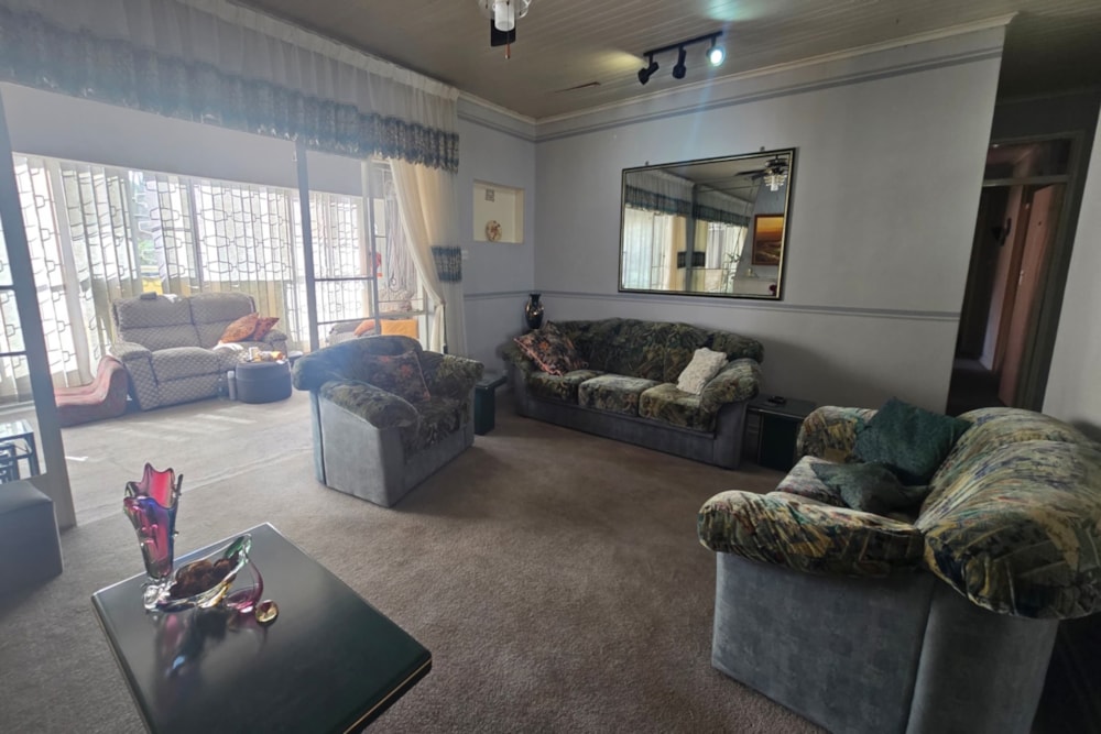 House for sale in Matabeleland, Zimbabwe - 3ZB1737225