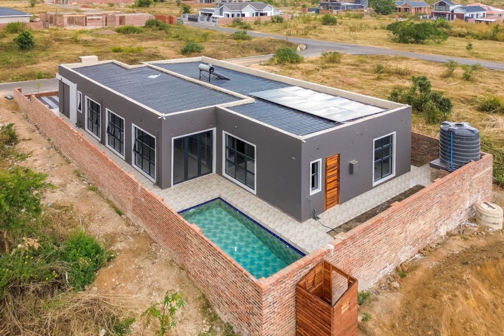 Cluster for sale in Arlington, Zimbabwe - 3ZB1737235