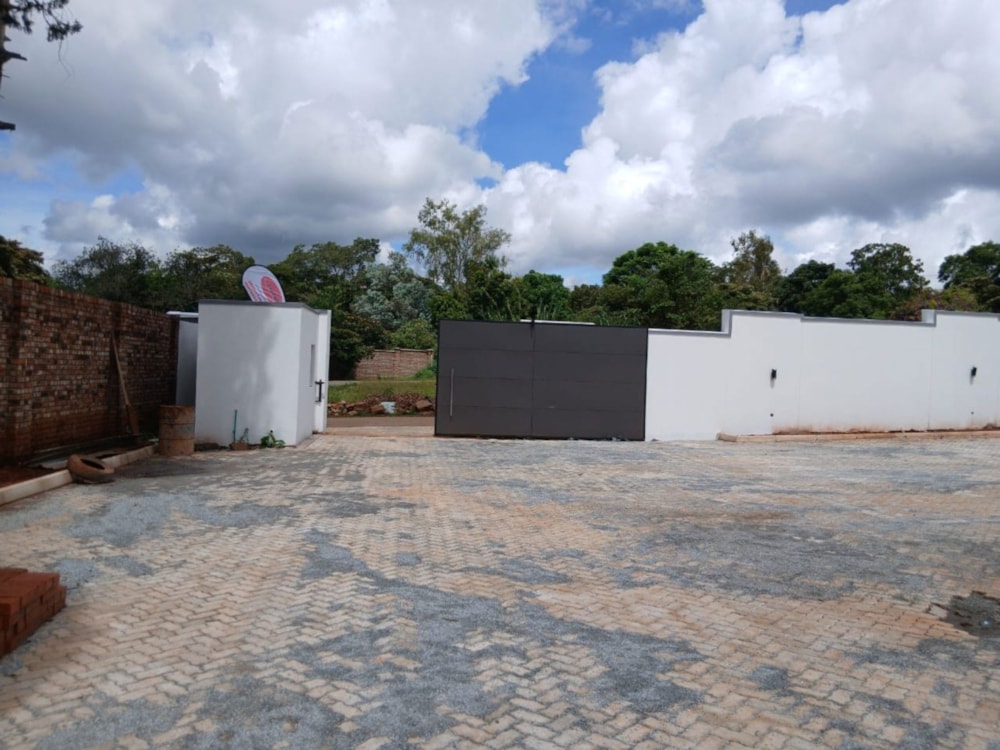 Commercial Building to rent in Greystone Park, Zimbabwe - 3ZB1737332