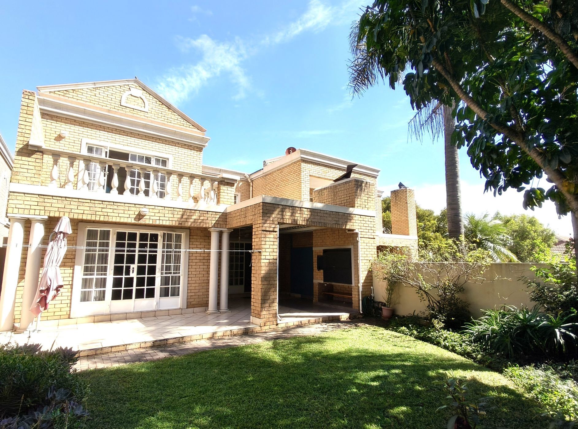 Townhouse for sale in EldoGlen - CN1737247