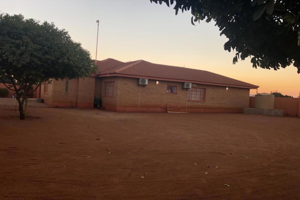 House for sale in Kopong, Botswana - 3BO1738071