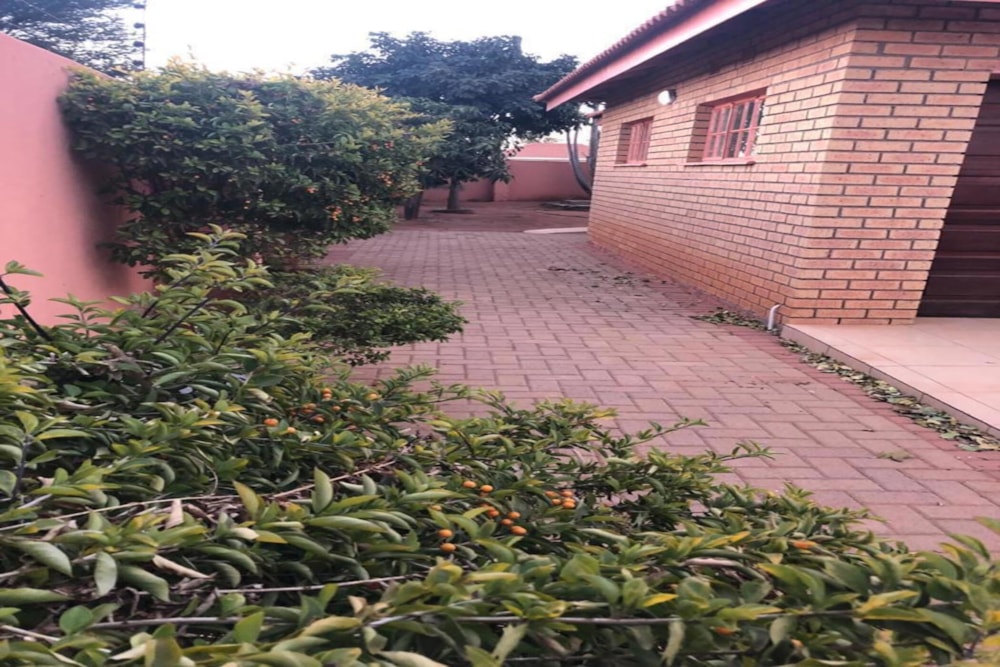 House for sale in Kopong, Botswana - 3BO1738071