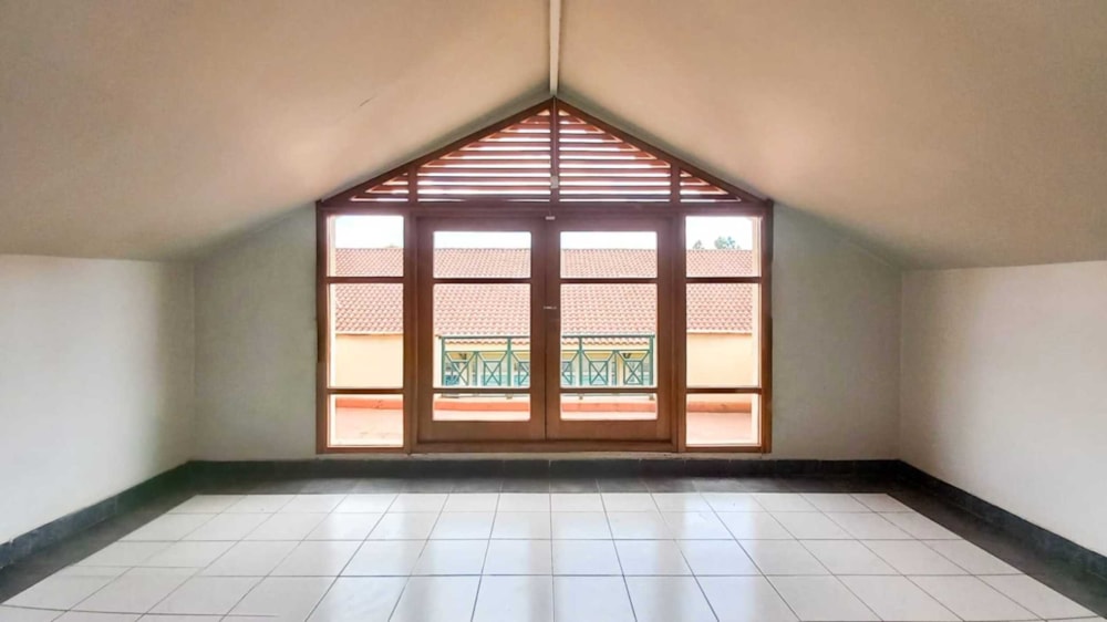 Commercial office to rent in Karen, Kenya - 3KE1738047