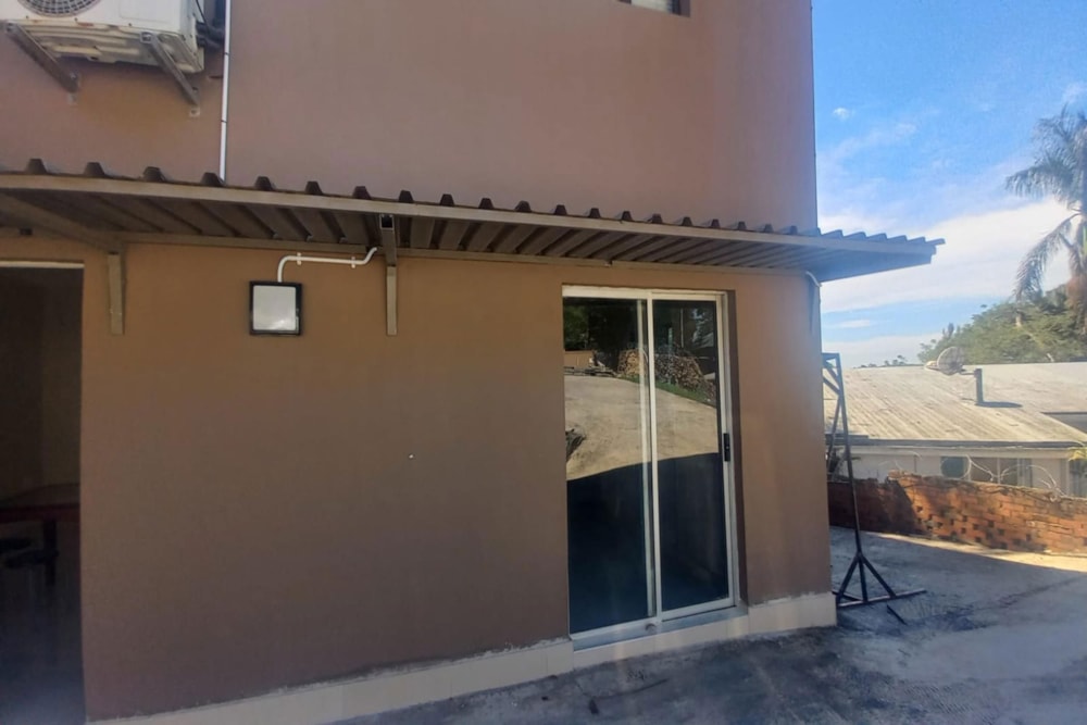 Cottage to rent in Berea West - 1WP1737290