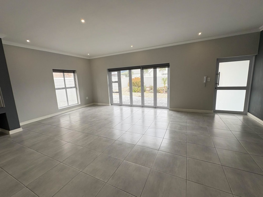 Single-storey house to rent in Yzerfontein - LBL1737349