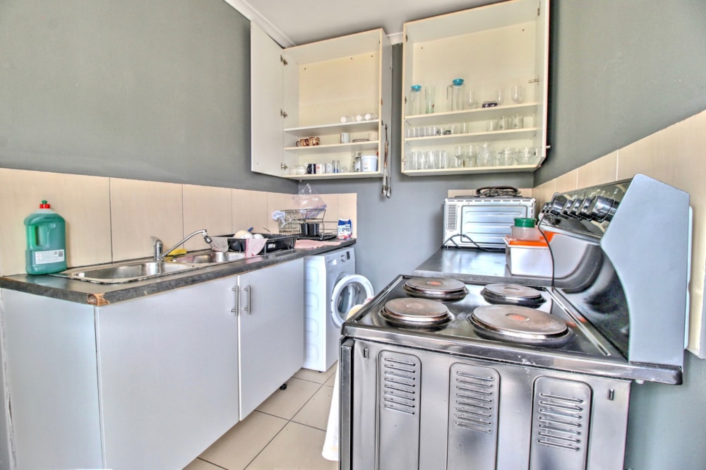 House to rent in Bothasig - 1PLA1737341