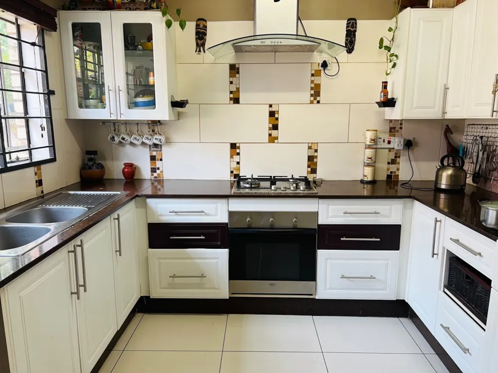 House let in Block 6, Botswana - 3BO1737383