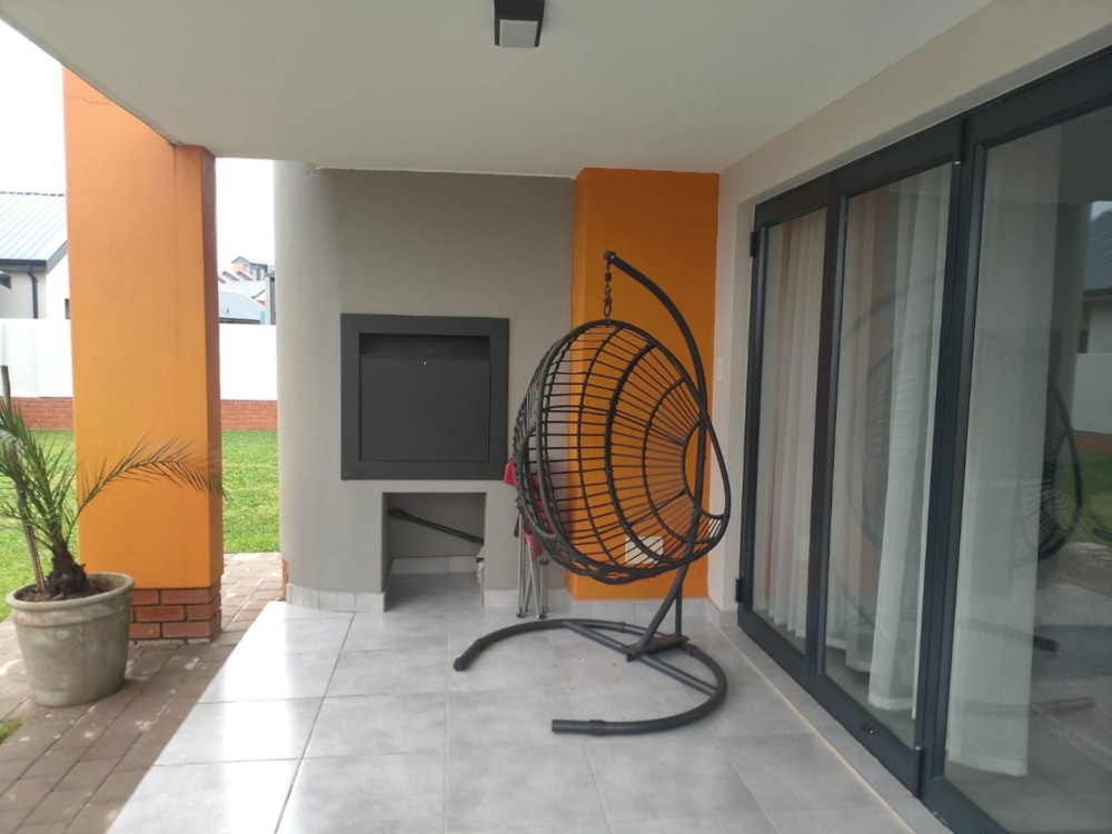 Security complex home to rent in Amberfield, Centurion - CNL1737417