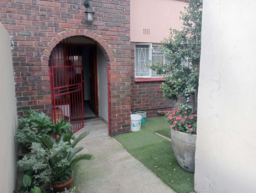 Double-storey cluster for sale in Geduld East - 1SP1737414