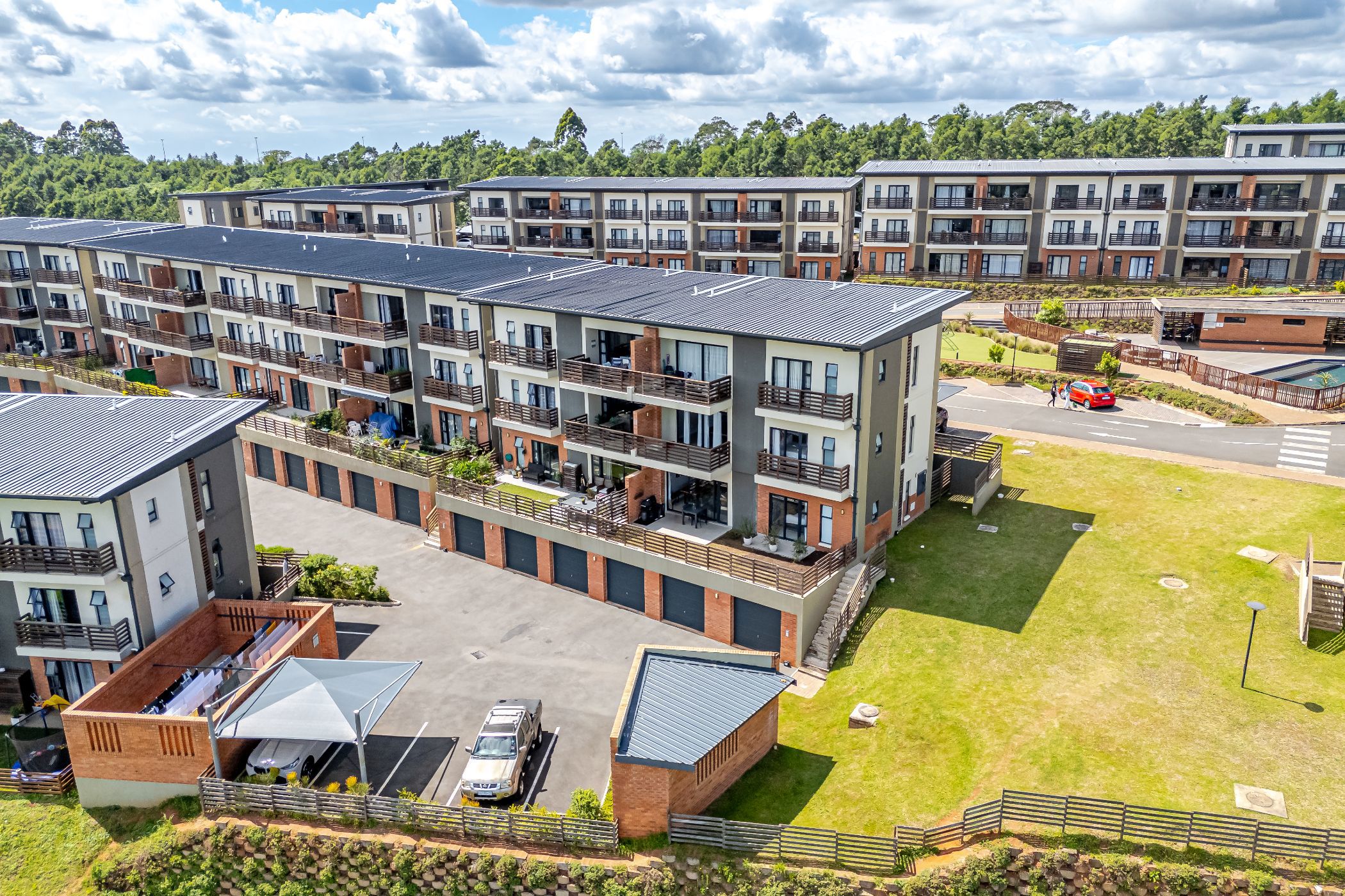 Apartment to rent in Waterfall, Upper Highway - 1KF1737566