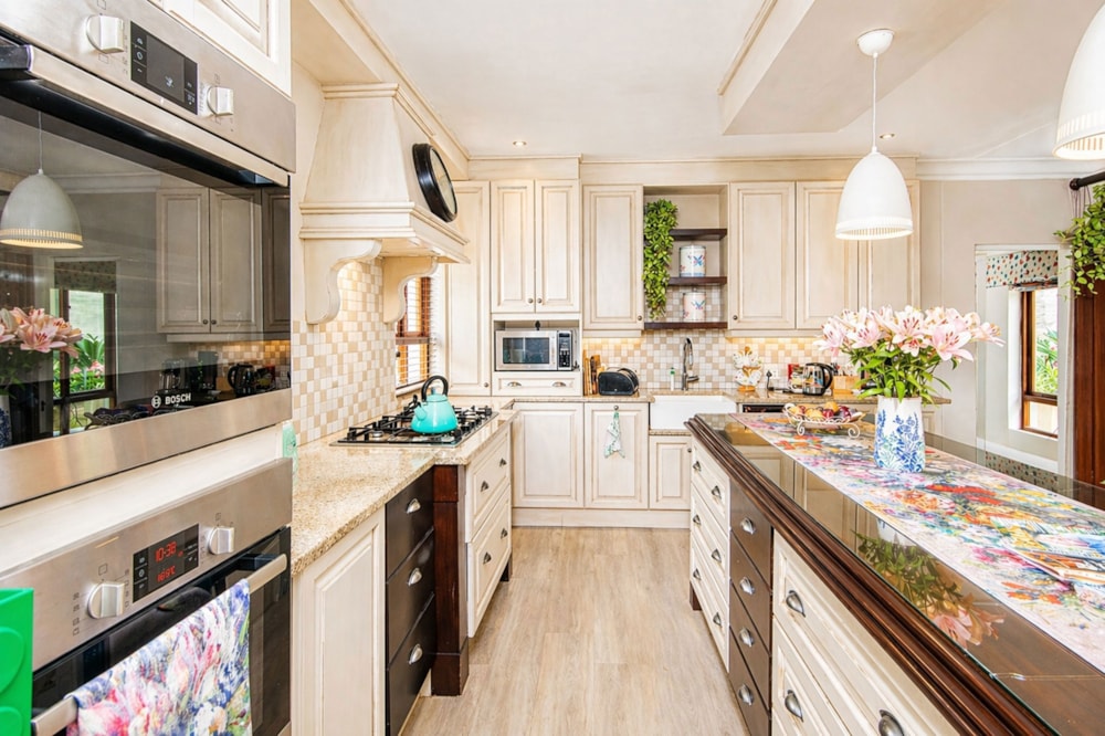 House to rent in Woodhill - PTL1737481