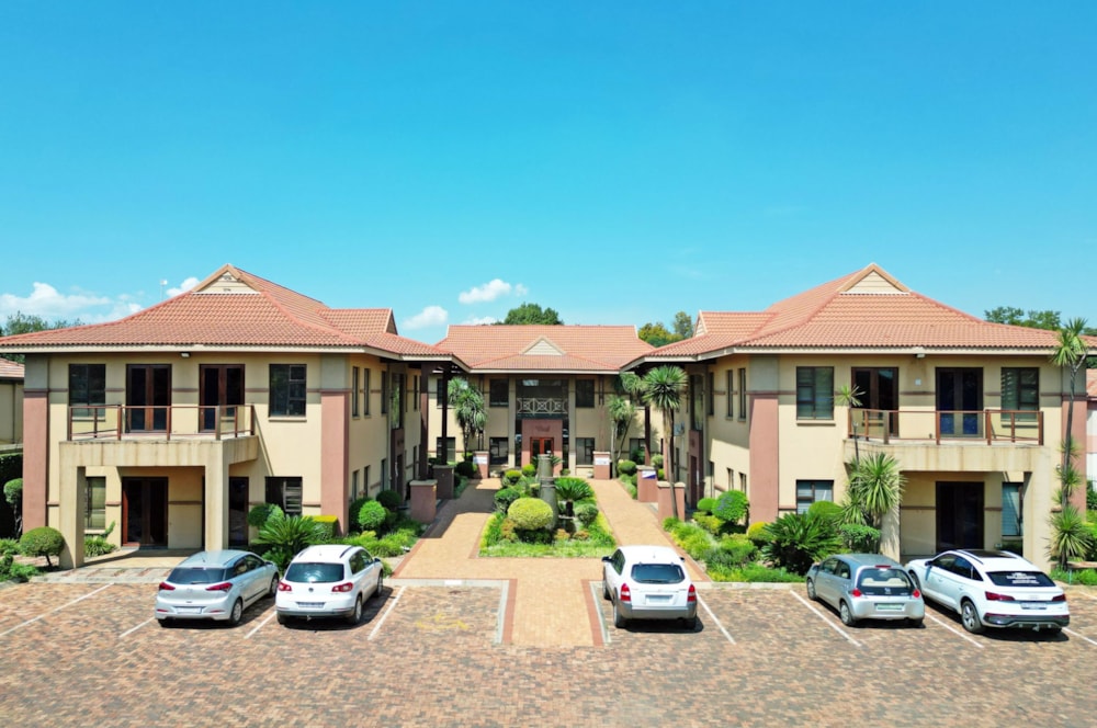 Commercial office for sale in Three Rivers North - 1VT1738023