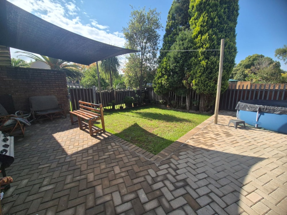 Apartment for sale in Kanonkop, Middelburg, Mpumalanga - 1MD1737472