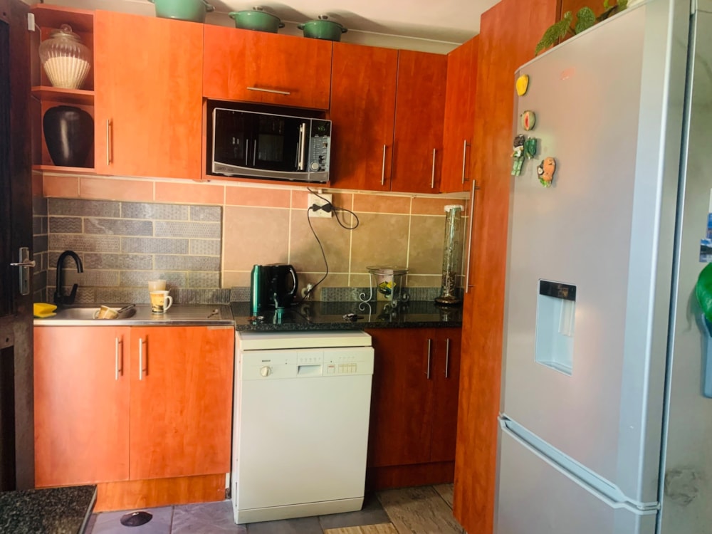 House for sale in Sherwood Gardens - 1BJ1737471