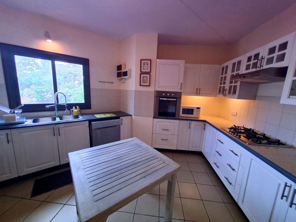 Penthouse apartment to rent in Grand Baie, Grand Bay, Mauritius - MPR1737510