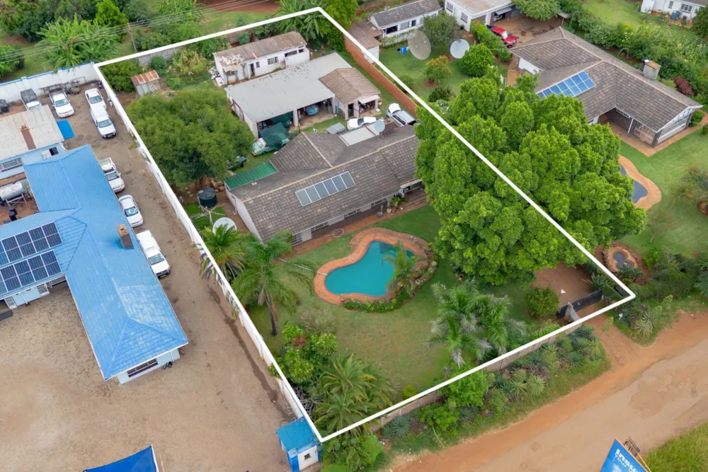 House for sale in Eastlea North, Zimbabwe - 3ZB1737522 House for sale in Eastlea North, Zimbabwe - 3ZB1737522