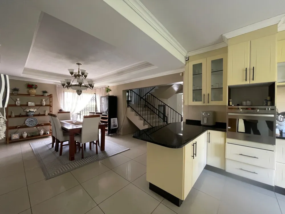 Double-storey house to rent in Phakalane, Botswana - 3BO1737652 Double-storey house to rent in Phakalane, Botswana - 3BO1737652