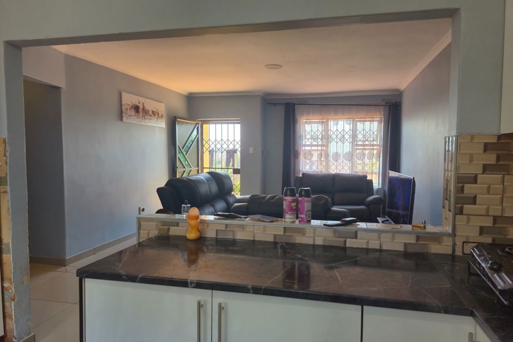 Townhouse for sale in Lotus Park - 1WB1739094