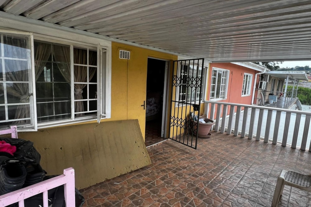 Double-storey house for sale in Newlands East - 1WP1737539