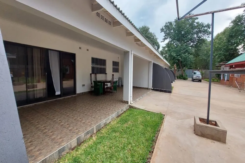 Townhouse for sale in Victoria Falls, Zimbabwe - 3ZB1737545 Townhouse for sale in Victoria Falls, Zimbabwe - 3ZB1737545