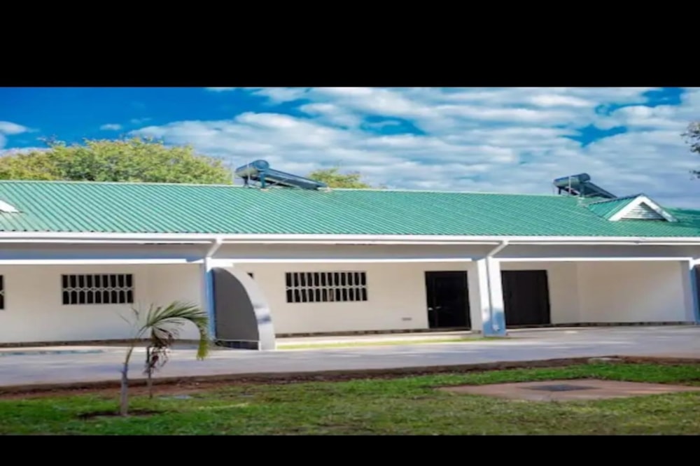 Townhouse for sale in Victoria Falls, Zimbabwe - 3ZB1737545