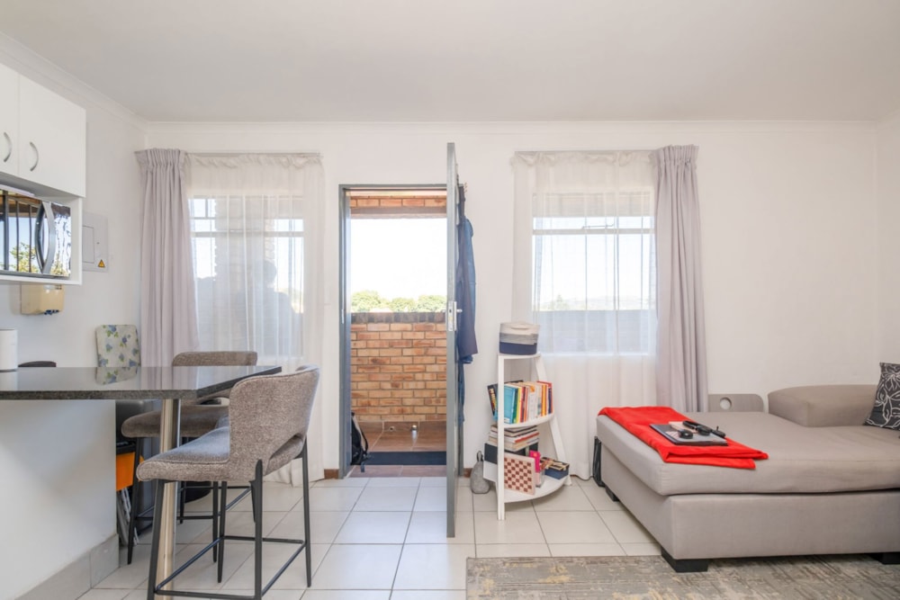 Apartment for sale in Ferndale, Randburg - RAN1738248