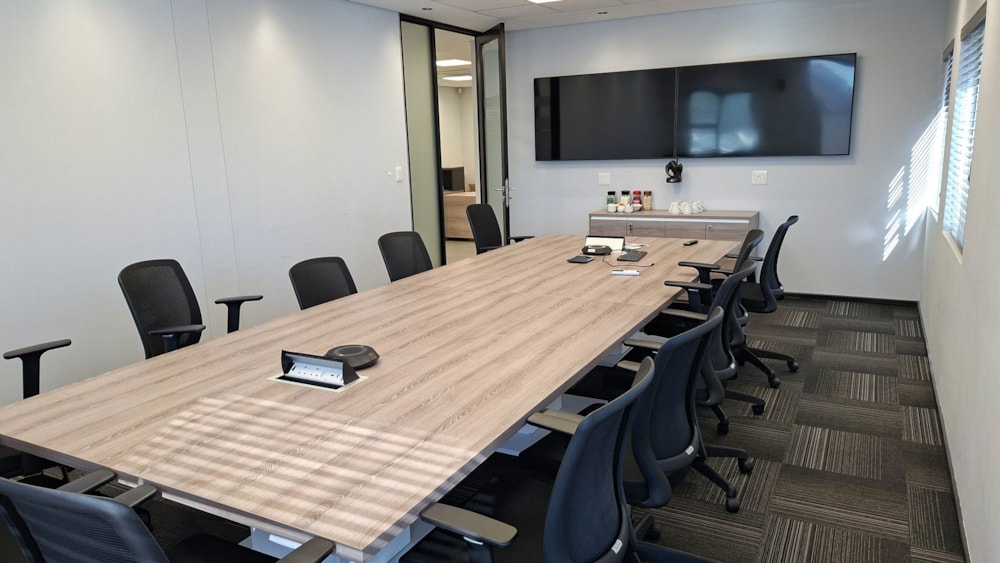 Commercial office to rent in Windhoek, Namibia - 3NM1737576