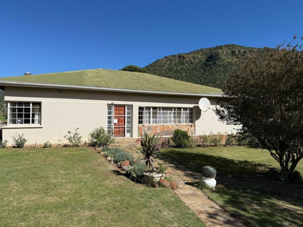 Mixed use farm for sale in Somerset East - 1KK1737589